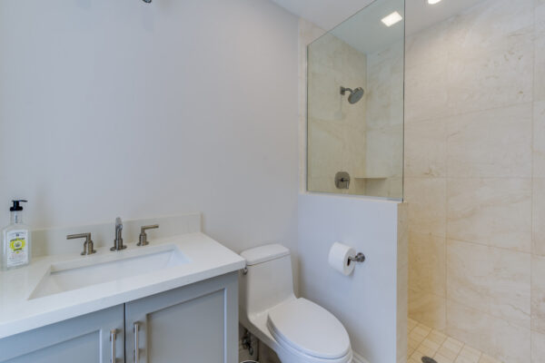 Bathroom2
